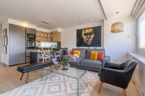 Charming 1-Bedroom Apartment by Plaza Colón Ideal Madrid Location Colon II